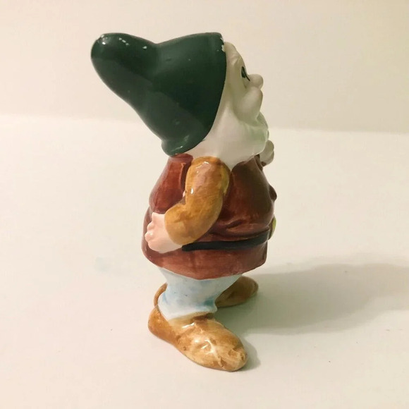 Vintage  Disney Snow White Happy Dwarf Green Hat Figurine 3.5 Inch Tall Japan - Picture 8 of 16